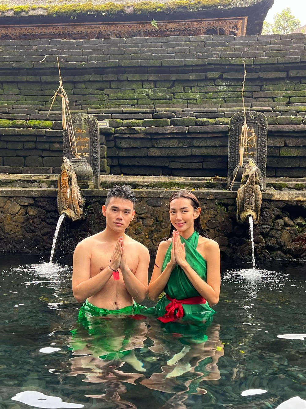 Hoa hậu Thùy Tiên và Bé Hai đồng hành với nhau trong mọi chuyến đi.