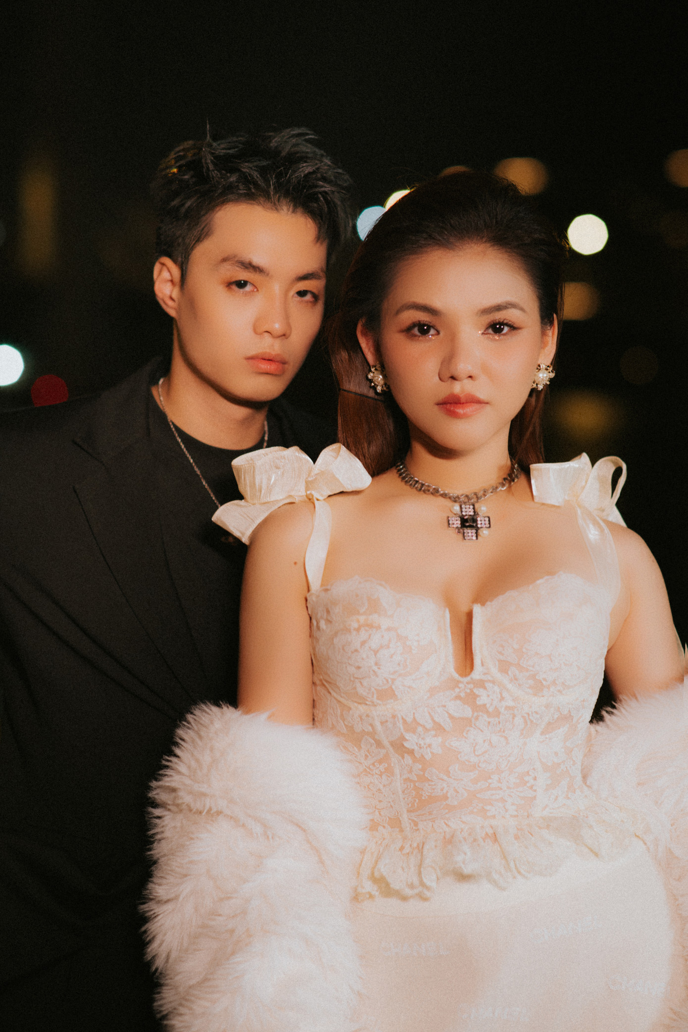 Dù lần đầu hợp tác nhưng Myra Trần và Negav cho thấy sự kết hợp rất ăn ý. Dù lần đầu hợp tác nhưng Myra Trần và Negav cho thấy sự kết hợp rất ăn ý.