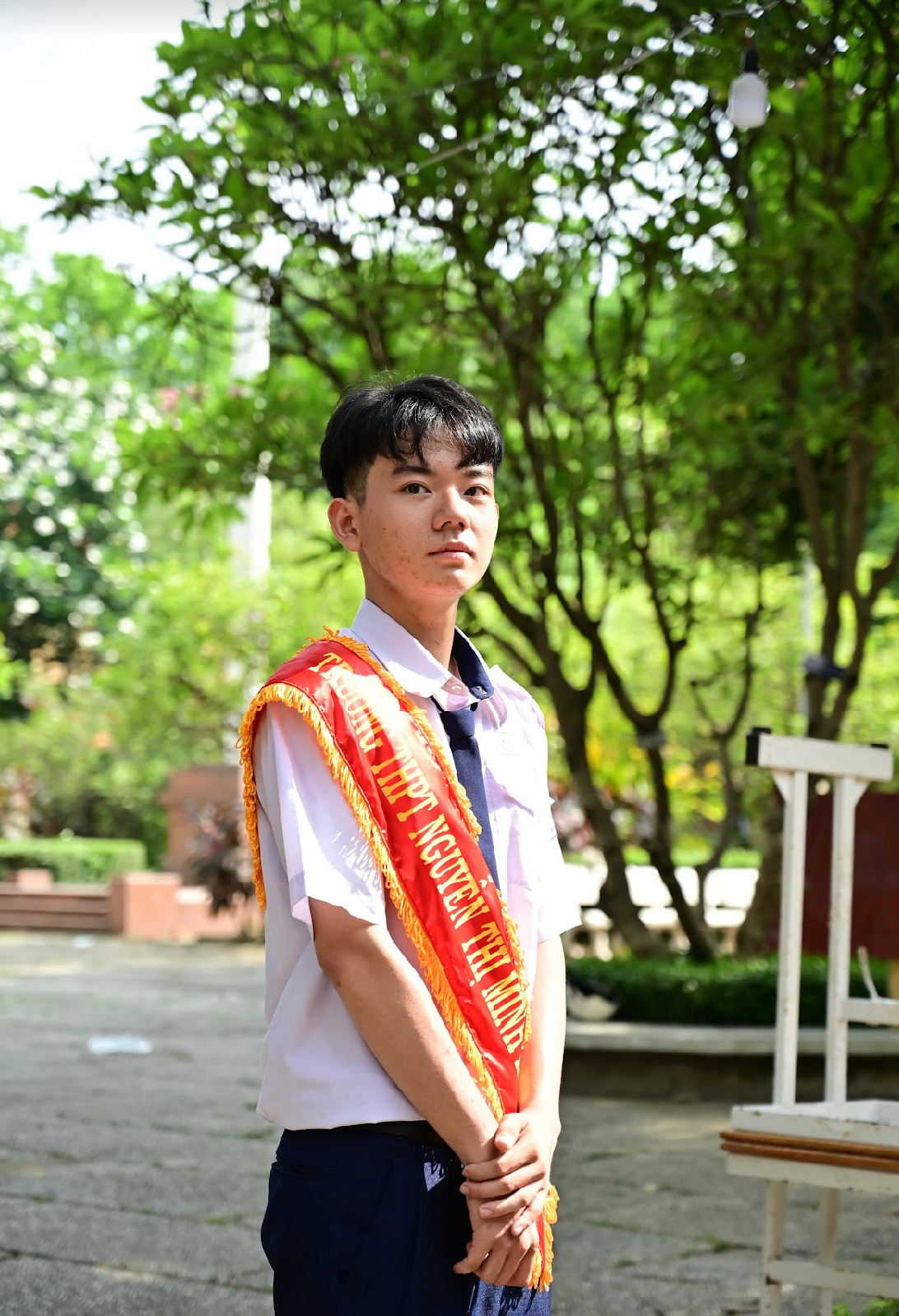 Anh Huy khuyên sĩ tử nên &quot;cày&quot; nhiều đề để làm quen với cấu trúc đề thi và biết được mình cần bổ sung những kiến thức nào. Ảnh: NVCC