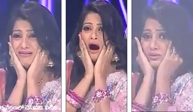 Vị giám khảo nữ xinh đẹp phát khiếp khi xem các 