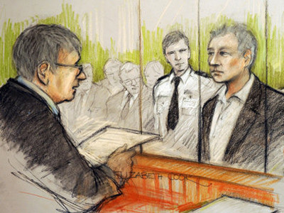 Julian Assange tại Tòa án Westminster Magistrates (Anh) hôm 14-12. Ảnh: Elizabeth Cook Julian Assange tại Tòa án Westminster Magistrates (Anh) hôm 14-12