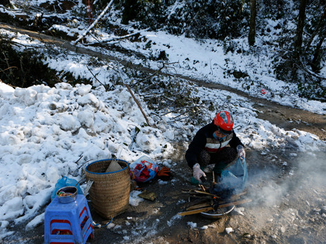 Lửa - Giải pháp cổ sơ để cầm cự trong băng tuyết