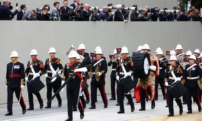 Dàn quân nhạc. Ảnh: PA