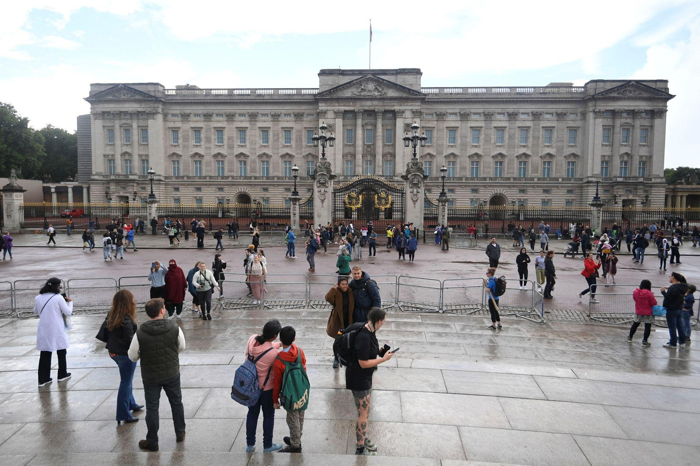 Cung điện Buckingham ngày 8/9. Ảnh: Reuters