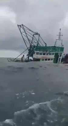 Hình ảnh con tàu gặp nạn. Ảnh: Khmer Times