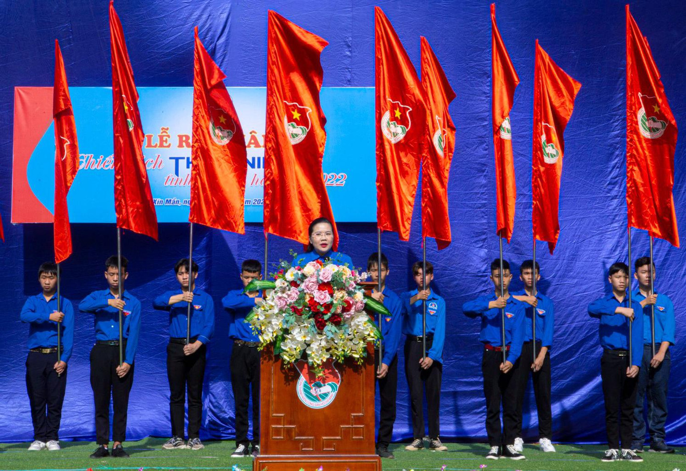 Chị Đỗ Thị Hương - Bí thư Tỉnh Đoàn Hà Giang phát động tuổi trẻ Hà Giang ra quân Chiến dịch Thanh niên tình nguyện Hè năm 2022. Ảnh: BTC