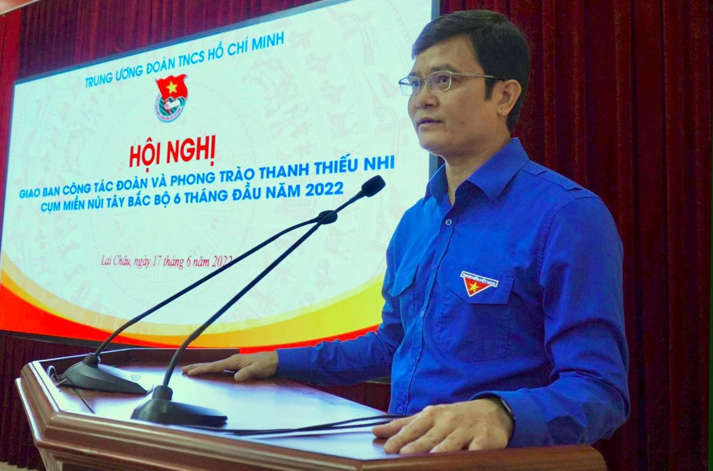 Anh Bùi Quang Huy phát biểu tại hội nghị.