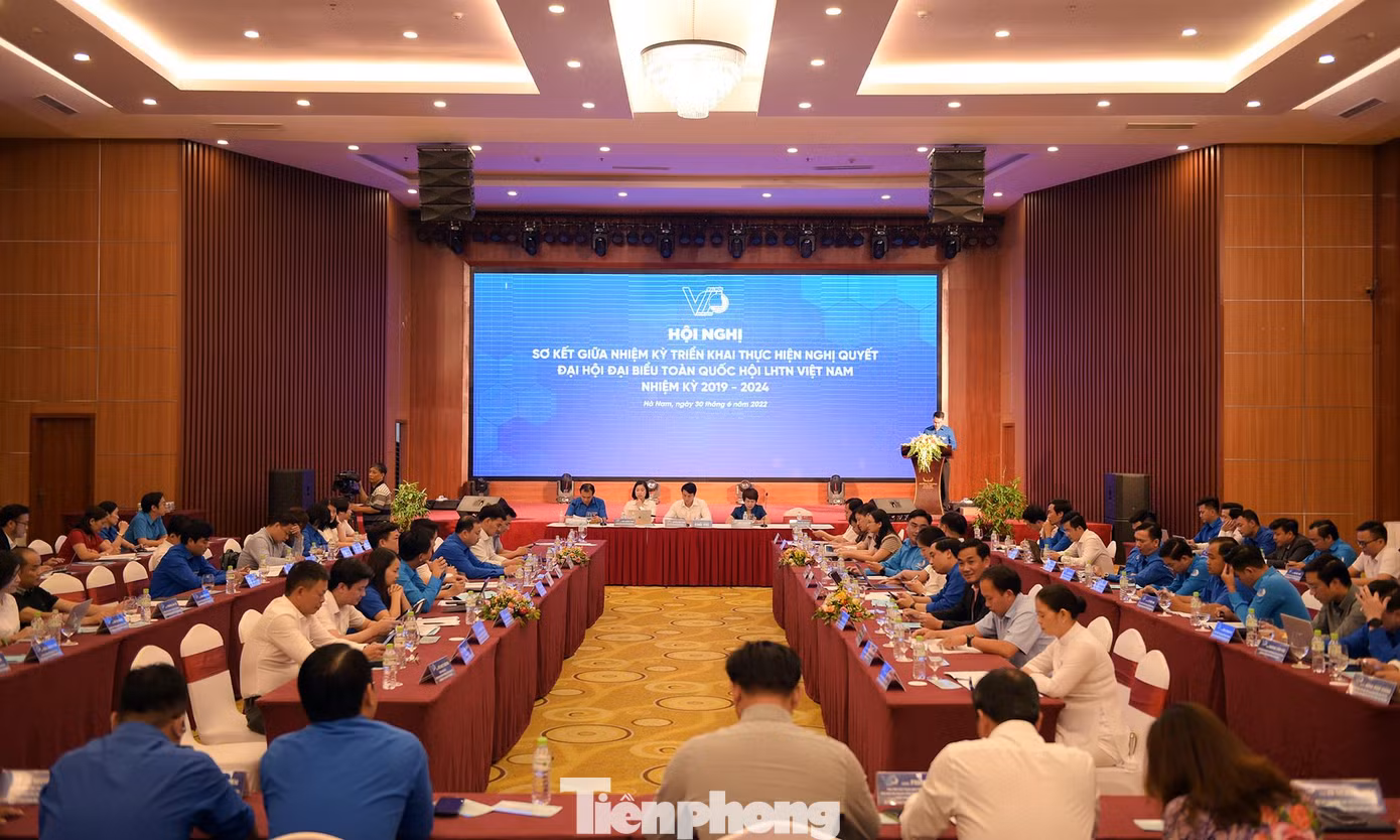 Hội nghị sơ kết giữa nhiệm kỳ triển khai thực hiện Nghị quyết Đại hội Hội LHTN Việt Nam toàn quốc lần thứ VIII. Ảnh: Xuân Tùng Hội nghị sơ kết giữa nhiệm kỳ triển khai thực hiện Nghị quyết Đại hội Hội LHTN Việt Nam toàn quốc lần thứ VIII. Ảnh: Xuân Tùng