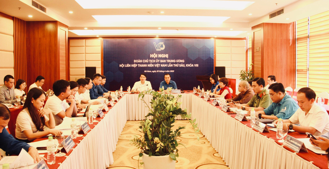 Hội nghị Đoàn Chủ tịch Uỷ ban T.Ư Hội. Hội nghị Đoàn Chủ tịch Uỷ ban T.Ư Hội.