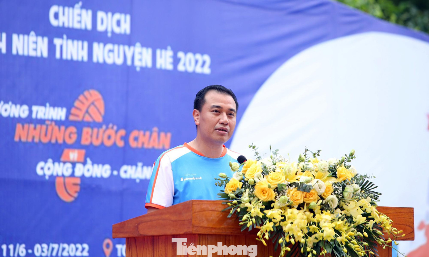 Anh Nguyễn Hải Minh phát biểu phát động chặng 5 chương trình Những bước chân vì cộng đồng. Ảnh: Lâm Đăng Hải Anh Nguyễn Hải Minh phát biểu phát động chặng 5 chương trình Những bước chân vì cộng đồng. Ảnh: Lâm Đăng Hải