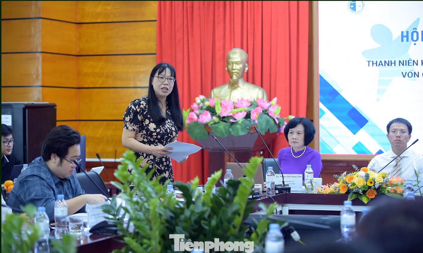 PGS, TS. Vũ Thị Lan Anh tham góp ý kiến tại hội thảo. Ảnh: Xuân Tùng PGS, TS. Vũ Thị Lan Anh tham góp ý kiến tại hội thảo. Ảnh: Xuân Tùng