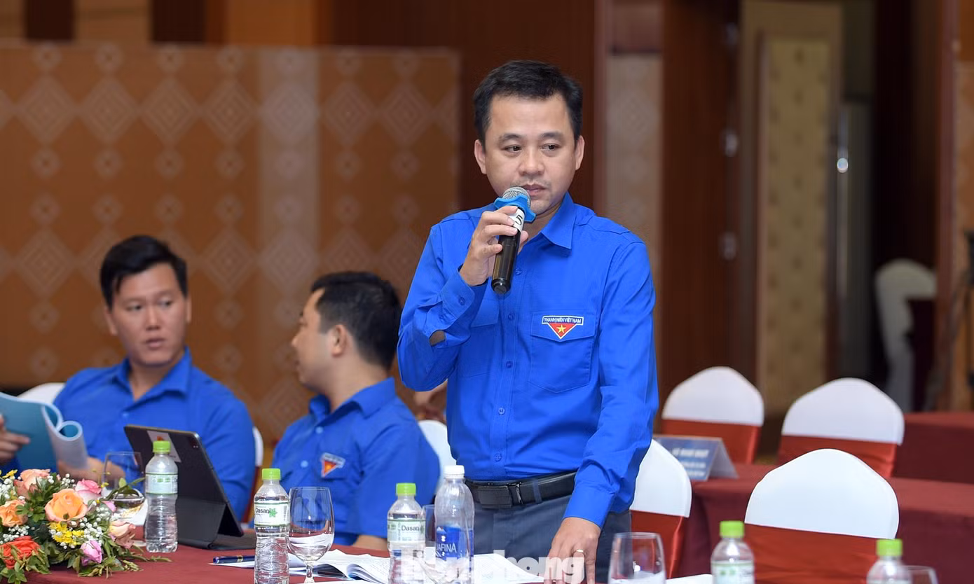 Anh Trung kiến nghị tại Hội nghị. Ảnh: Xuân Tùng Anh Trung kiến nghị tại Hội nghị. Ảnh: Xuân Tùng