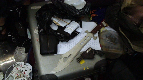 Tang vật thu được trong sòng bạc. Tang vật thu được trong sòng bạc