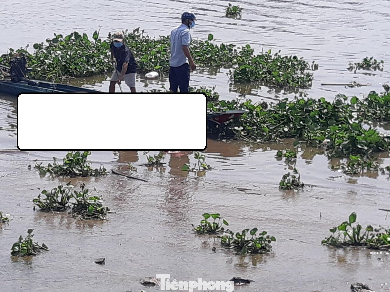 Thi thể nữ giới được phát hiện trôi trên sông Sài Gòn Thi thể nữ giới được phát hiện trôi trên sông Sài Gòn