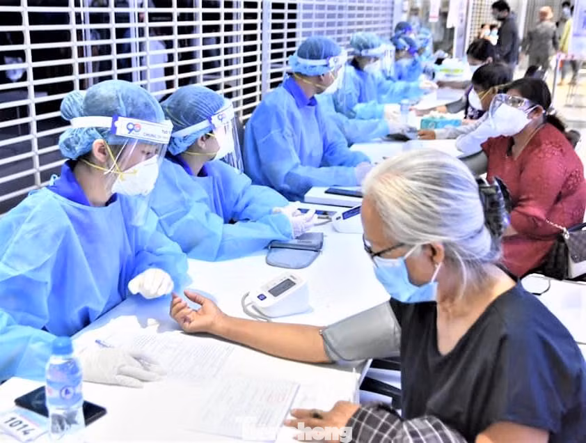 Bình Dương đang thần tốc bao phủ vắc xin cho người dân