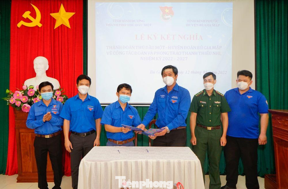 Tại chương trình, đại diện 2 đơn vị đã thực hiện ký kết hoạt động nhiệm kỳ 2022-2027 với 6 nhiệm vụ trọng tâm.