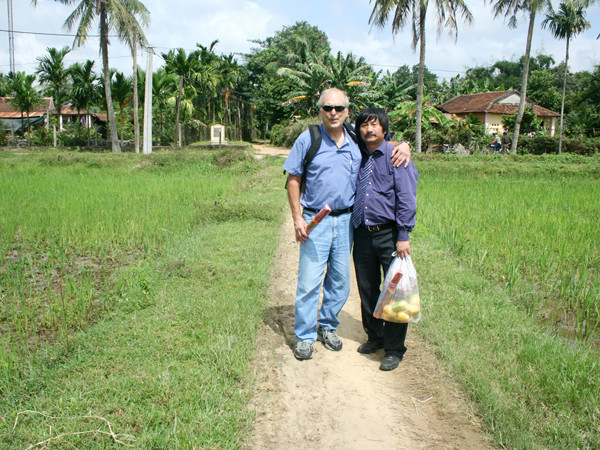 Ronald Haeberle và Trần Văn Đức