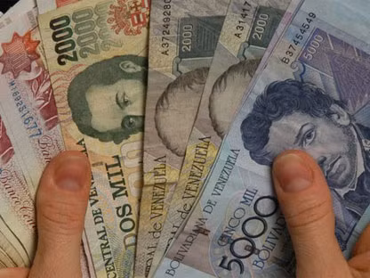 Đồng Bolivar của Venezuela. Ảnh: Bloomberg