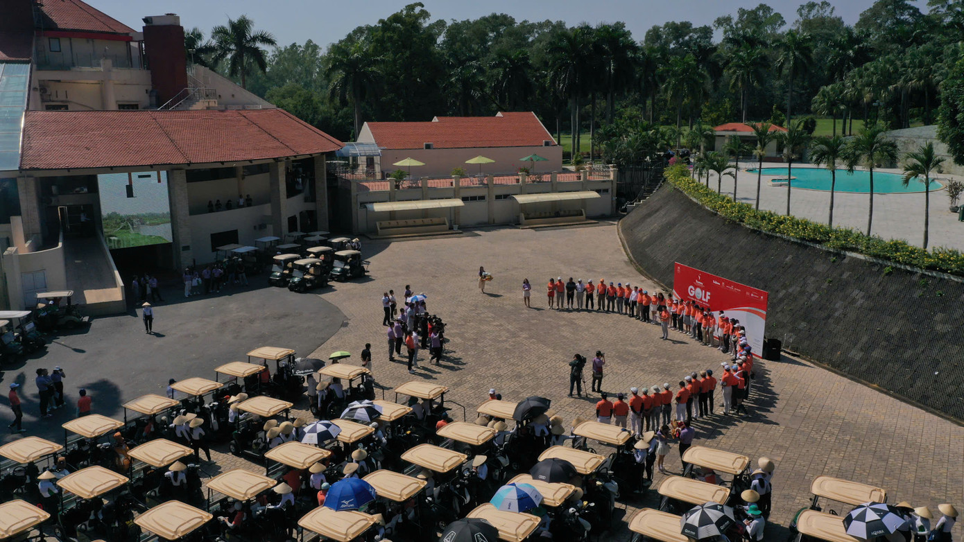 Hoàng hôn tuyệt đẹp trên sân Kings Course ảnh 27