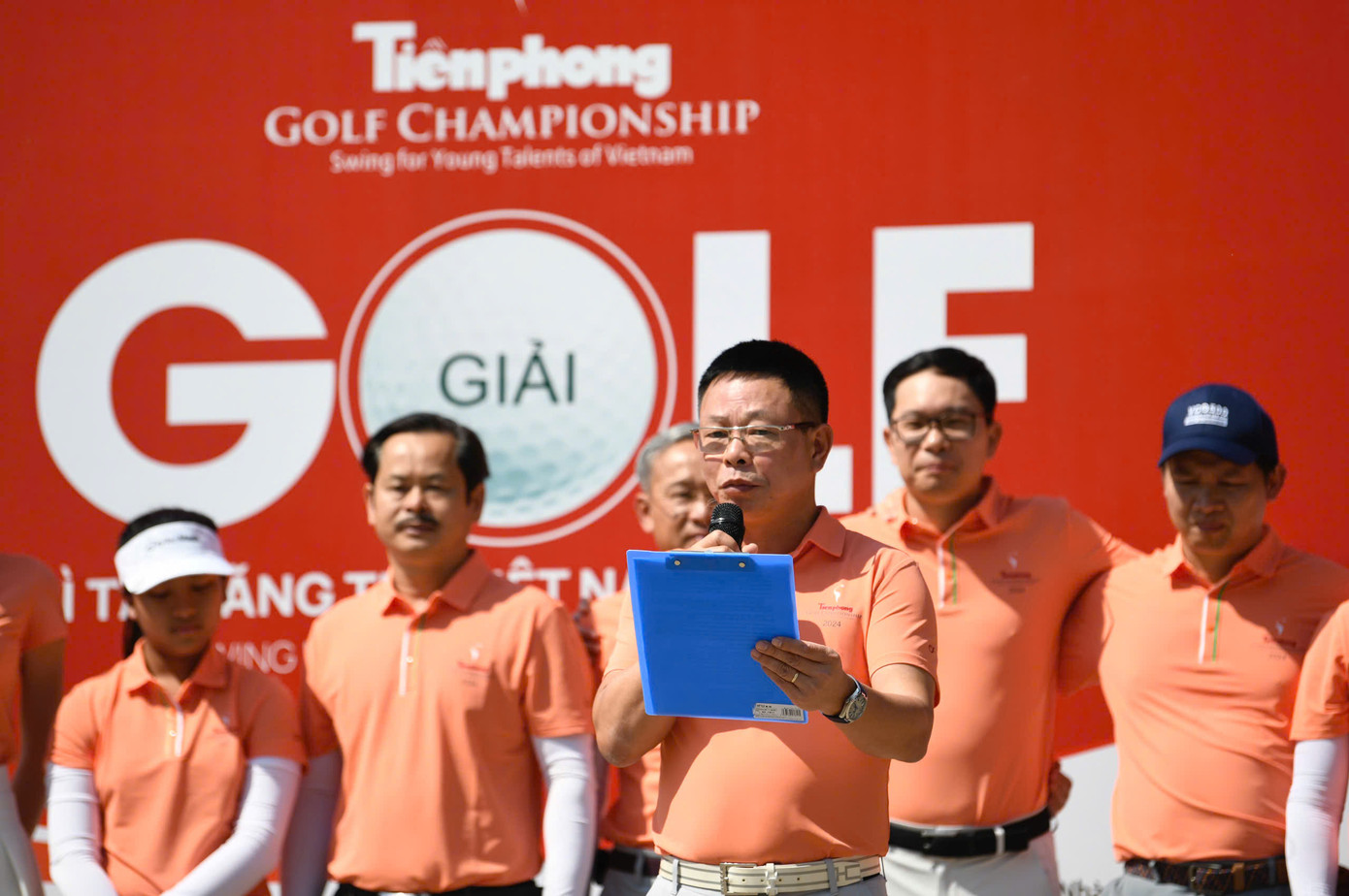 Nhà báo Phùng Công Sưởng – Tổng Biên tập báo Tiền Phong, Trưởng Ban tổ chức Tiền Phong Golf Championship - Vì Tài năng trẻ Việt Nam mùa thứ 8 – năm 2024, phát biểu khai mạc.