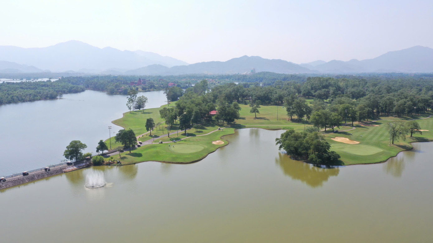 Hoàng hôn tuyệt đẹp trên sân Kings Course ảnh 34