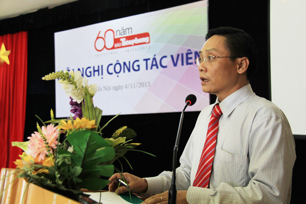 Ông Tô Quang Nam,Phó Tổng Biên tập báo Tiền Phong giới thiệu chương trình hội nghị. Ảnh: Trường Phong