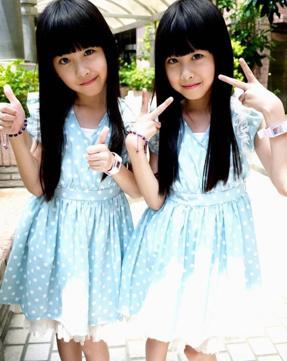 Hình ảnh hai thiên thần khi còn nhỏ.