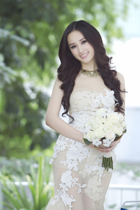 Hoa hậu Mai Phương Thúy