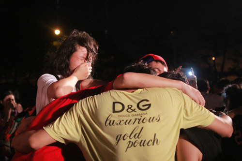 Và những vòng ốm siết chặt