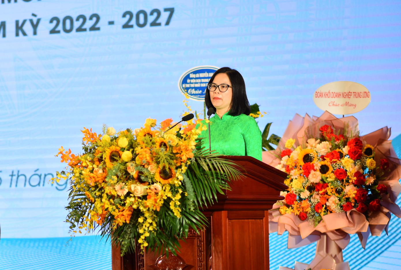 Chị Hoàng Thị Minh Thu, Bí thư Đoàn Khối Doanh nghiệp T.Ư phát biểu tại Đại hội