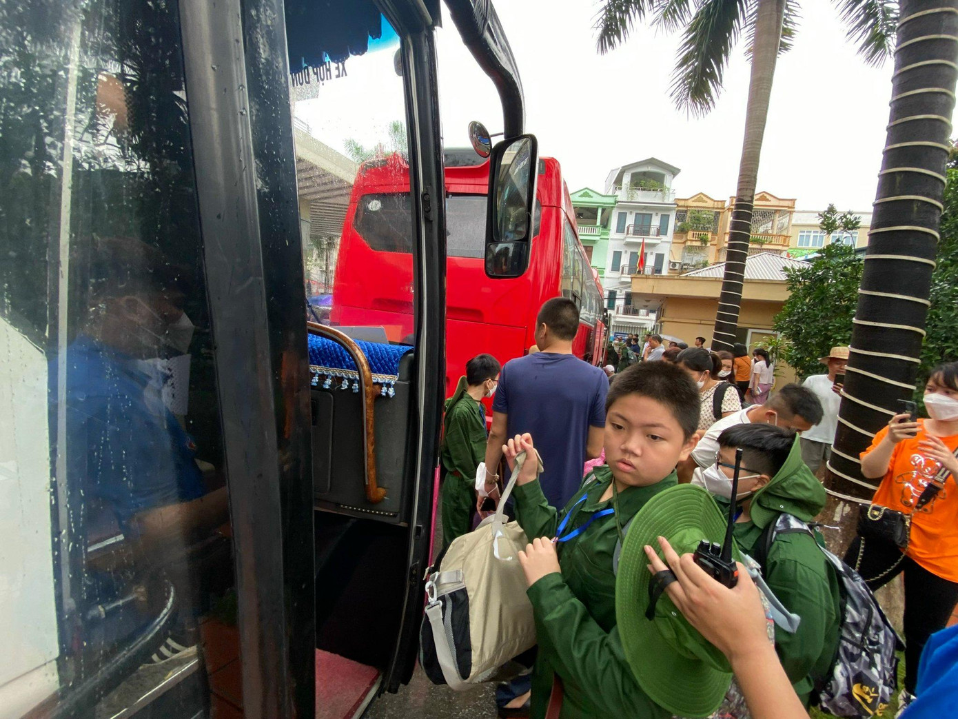 Các em lên đường tham gia Học kỳ trong quân đội. Ảnh: Bảo Anh Các em lên đường tham gia Học kỳ trong quân đội. Ảnh: Bảo Anh