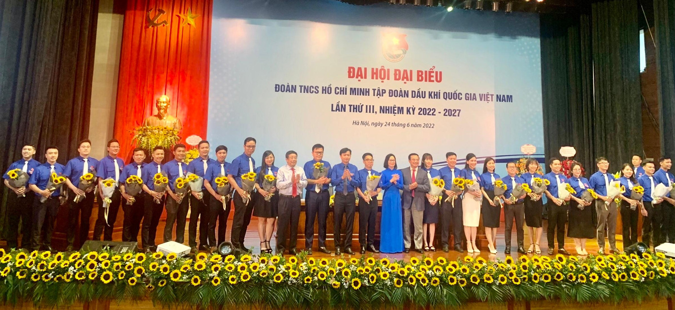 BCH Đoàn PVN khóa III, nhiệm kỳ 2022 - 2027 ra mắt đại hội BCH Đoàn PVN khóa III, nhiệm kỳ 2022 - 2027 ra mắt đại hội