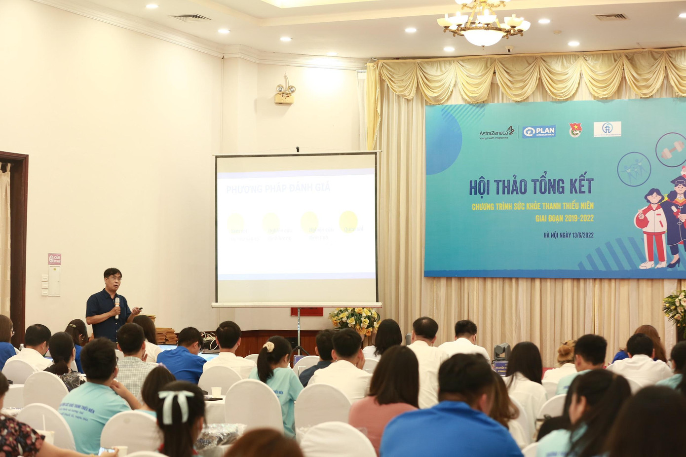 Hội thảo thu hút đông đảo bạn trẻ tham gia
