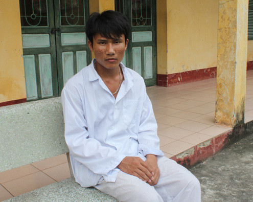 Thuận điều trị tại khu A6, khoa Thần kinh, Bệnh viện Quân y 103. Ảnh: Bình Minh.. Thuận điều trị tại khu A6, khoa Thần kinh, Bệnh viện Quân y 103. Ảnh: Bình Minh.