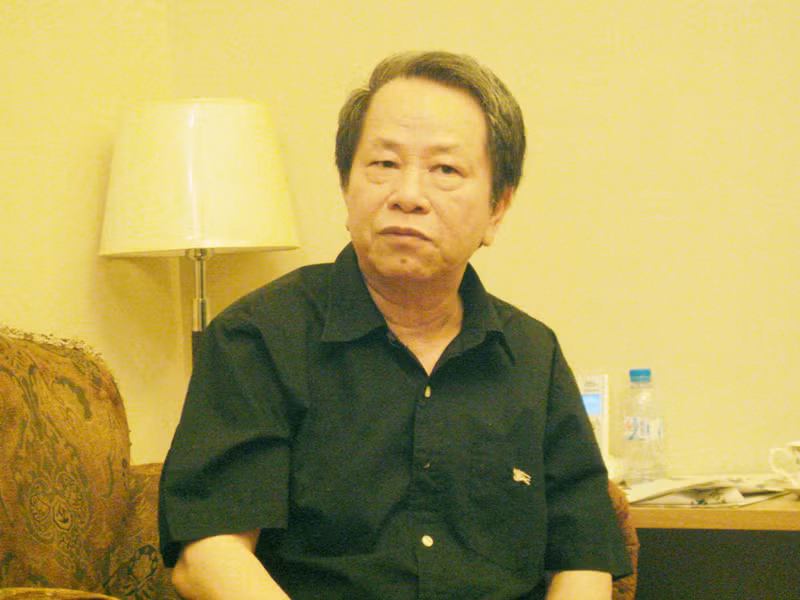 Ông Nguyễn Trần Bạt. Ông Nguyễn Trần Bạt