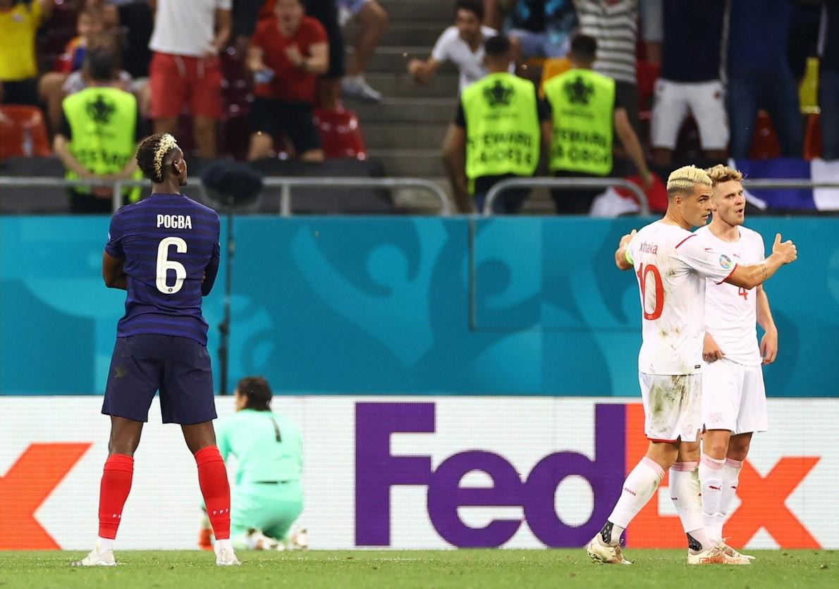 Hành động ăn mừng của tuyển thủ Pháp khiến đội tuyển Thụy Sĩ tổn thương Hành động ăn mừng của tuyển thủ Pháp khiến đội tuyển Thụy Sĩ tổn thương