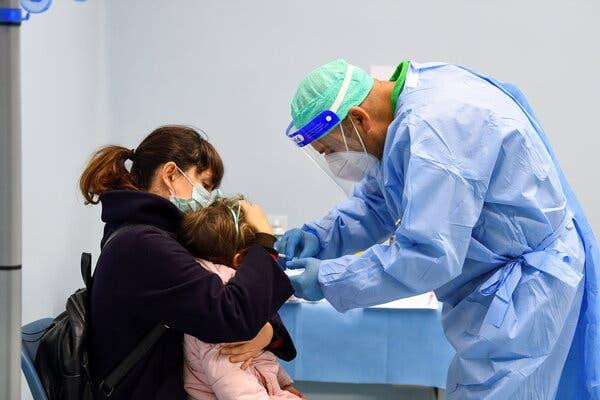 Chiến dịch tiêm chủng khổng lồ tại Italia trước thềm EURO 2020 Chiến dịch tiêm chủng khổng lồ tại Italia trước thềm EURO 2020