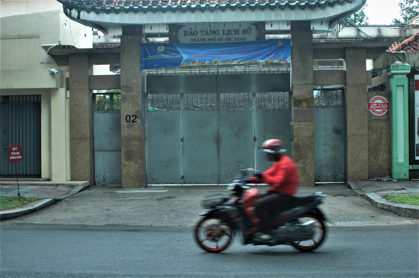 Bảo tàng lịch sử nhuốm màu rêu phong. Bảo tàng đóng cửa từ tháng 5/2021 và vẫn chưa thể mở lại. Bảo tàng lịch sử nhuốm màu rêu phong. Bảo tàng đóng cửa từ tháng 5/2021 và vẫn chưa thể mở lại.