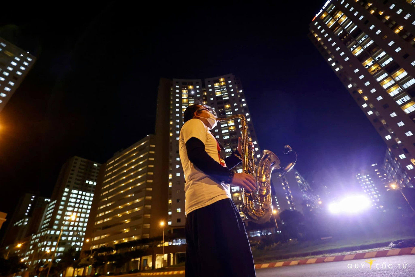 Nghệ sĩ Nhân dân Trần Thị Mơ nhận xét về Trần Mạnh Tuấn: "Cảm phục em. Người luôn hết mình cho âm nhạc và khán giả"