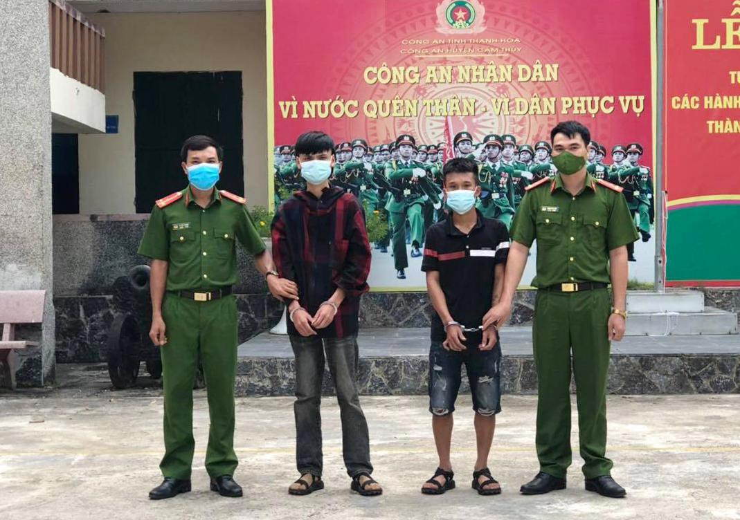 Hai đối tượng bị bắt giữ. Ảnh: Công an Thanh Hóa