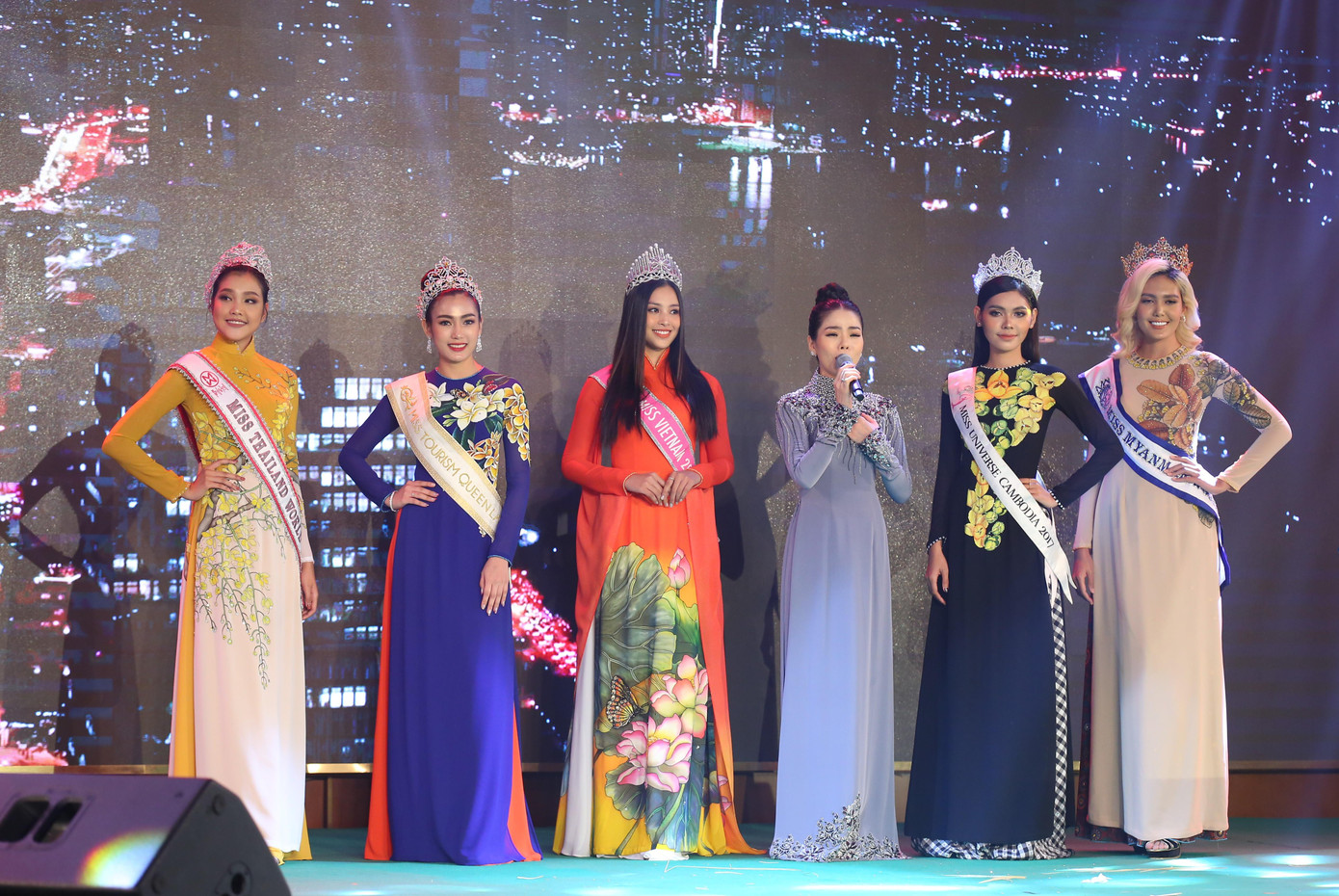 Các nàng hậu Tiểu vùng sông Mê Kông chung tay quảng bá điểm đến TPHCM ảnh 1