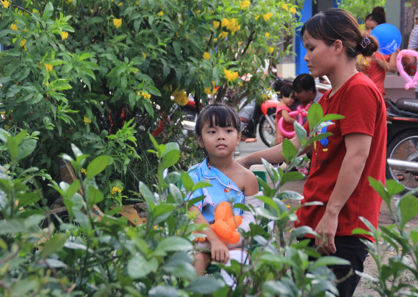 Niềm vui lan tỏa ở ngày hội Trung thu dành tặng bệnh nhi ảnh 11