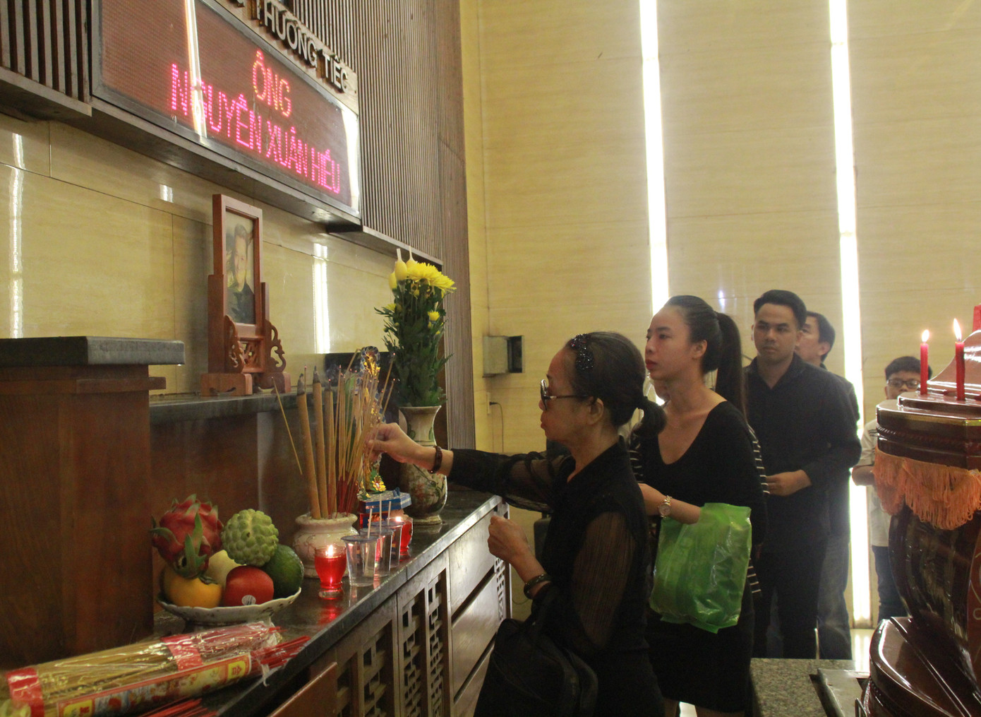 Thương tiếc tiễn đưa nghệ sỹ saxophone Xuân Hiếu về nơi an nghỉ cuối cùng ảnh 2