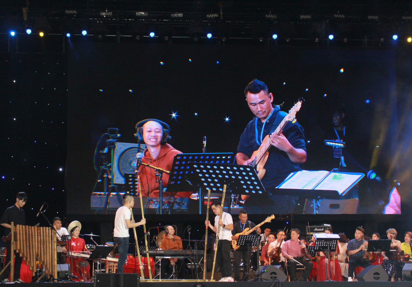 Sôi động lễ hội âm nhạc 'Hò dô' lần đầu ở TP.HCM ảnh 1