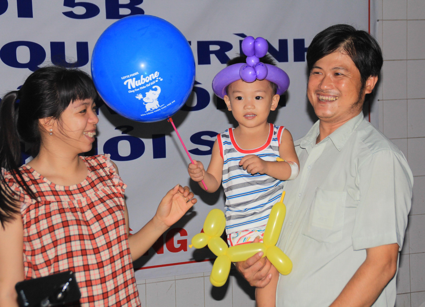 Niềm vui lan tỏa ở ngày hội Trung thu dành tặng bệnh nhi ảnh 16