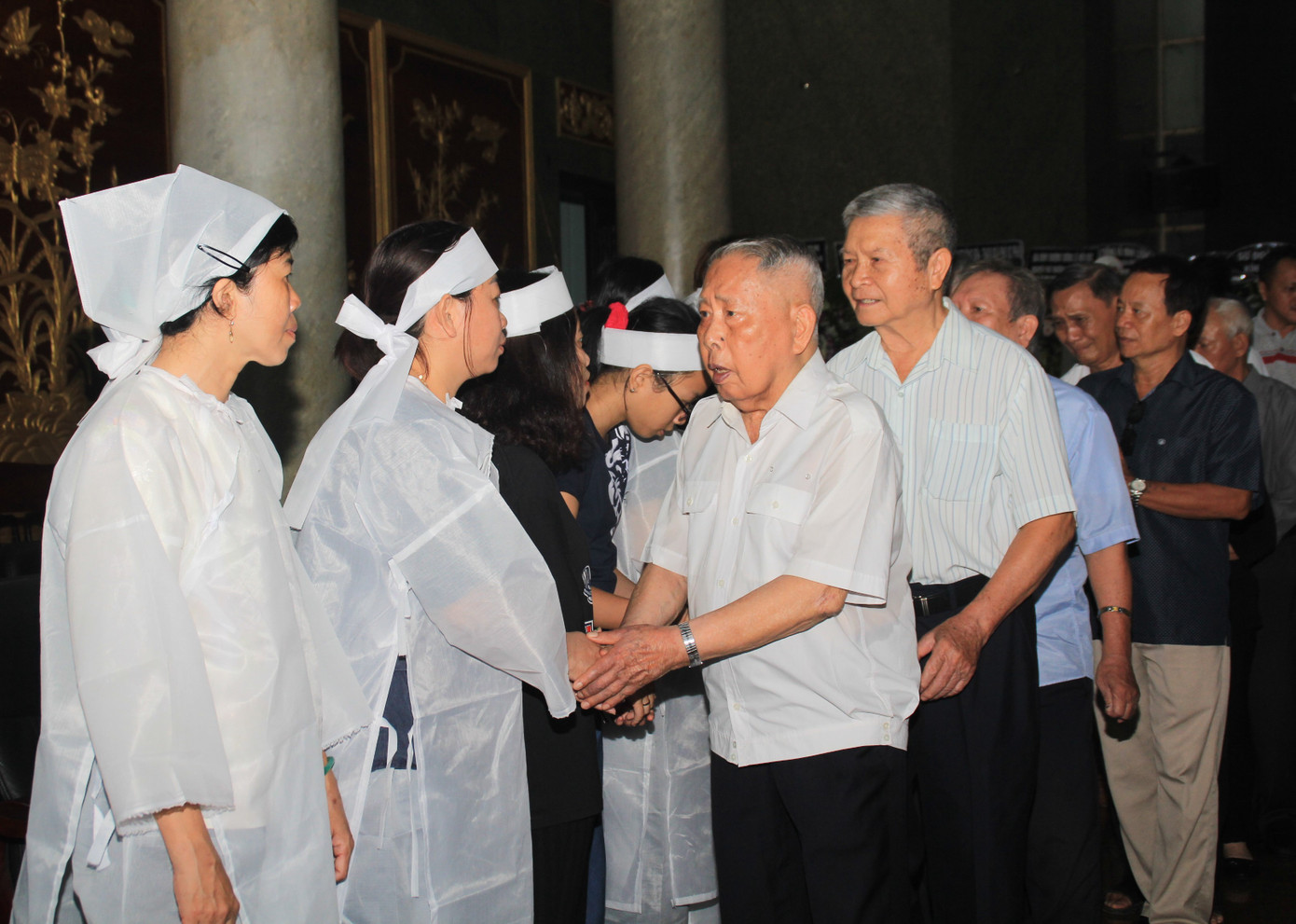 Lay động lời tưởng nhớ gửi Anh hùng phi công Nguyễn Văn Bảy ảnh 3