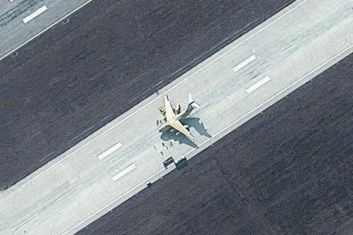 Y-20 trên đường băng