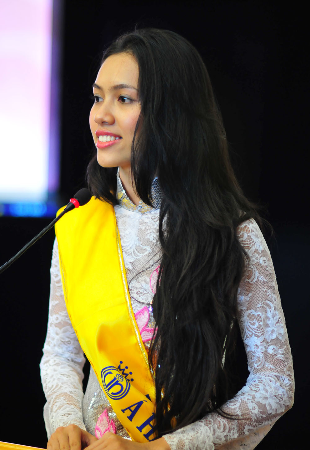 Á hậu 1 Vũ Thị Hoàng My