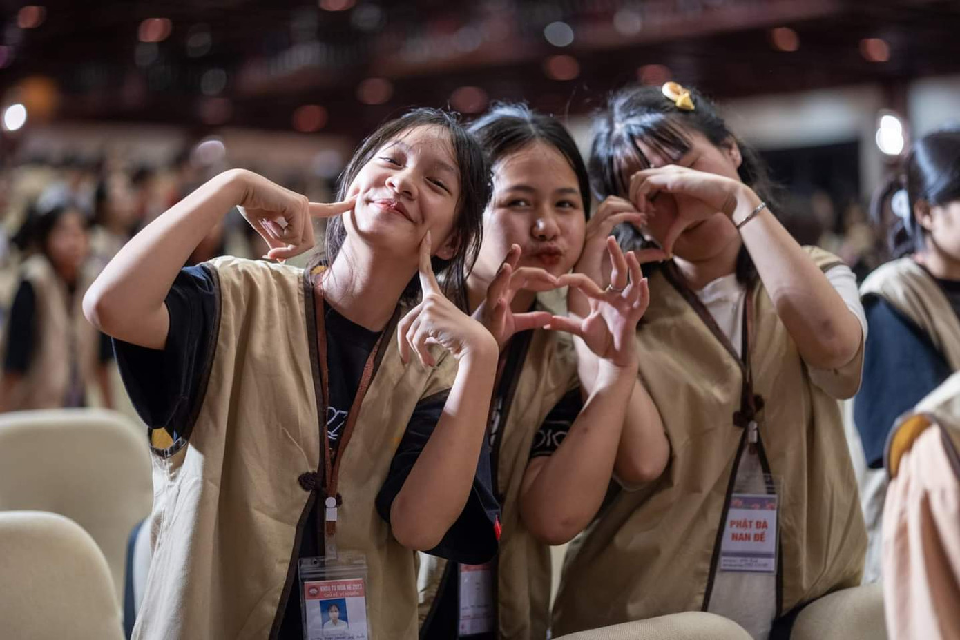 Nhiều em mong muốn được tiếp tục tham gia khoá tu tại chùa Bái Đính. Nhiều em mong muốn được tiếp tục tham gia khoá tu tại chùa Bái Đính.