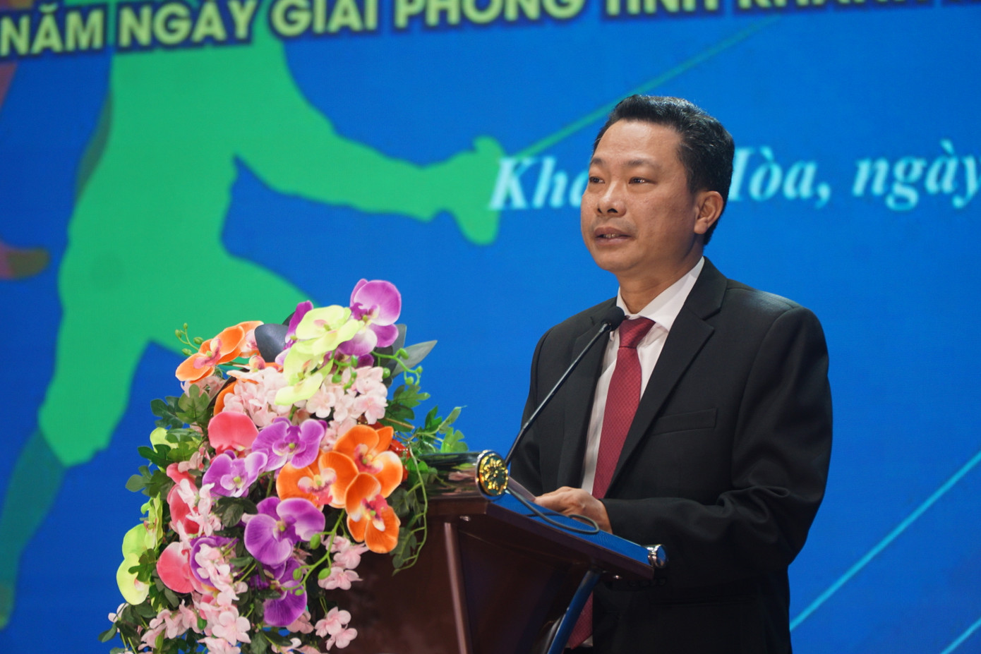 Ông Đặng Quốc Văn - Phó Giám đốc Sở Văn hóa, Thể thao và Du lịch Khánh Hòa, phát biểu tại buổi lễ. Ông Đặng Quốc Văn - Phó Giám đốc Sở Văn hóa, Thể thao và Du lịch Khánh Hòa, phát biểu tại buổi lễ.